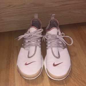 Nike running prestos.